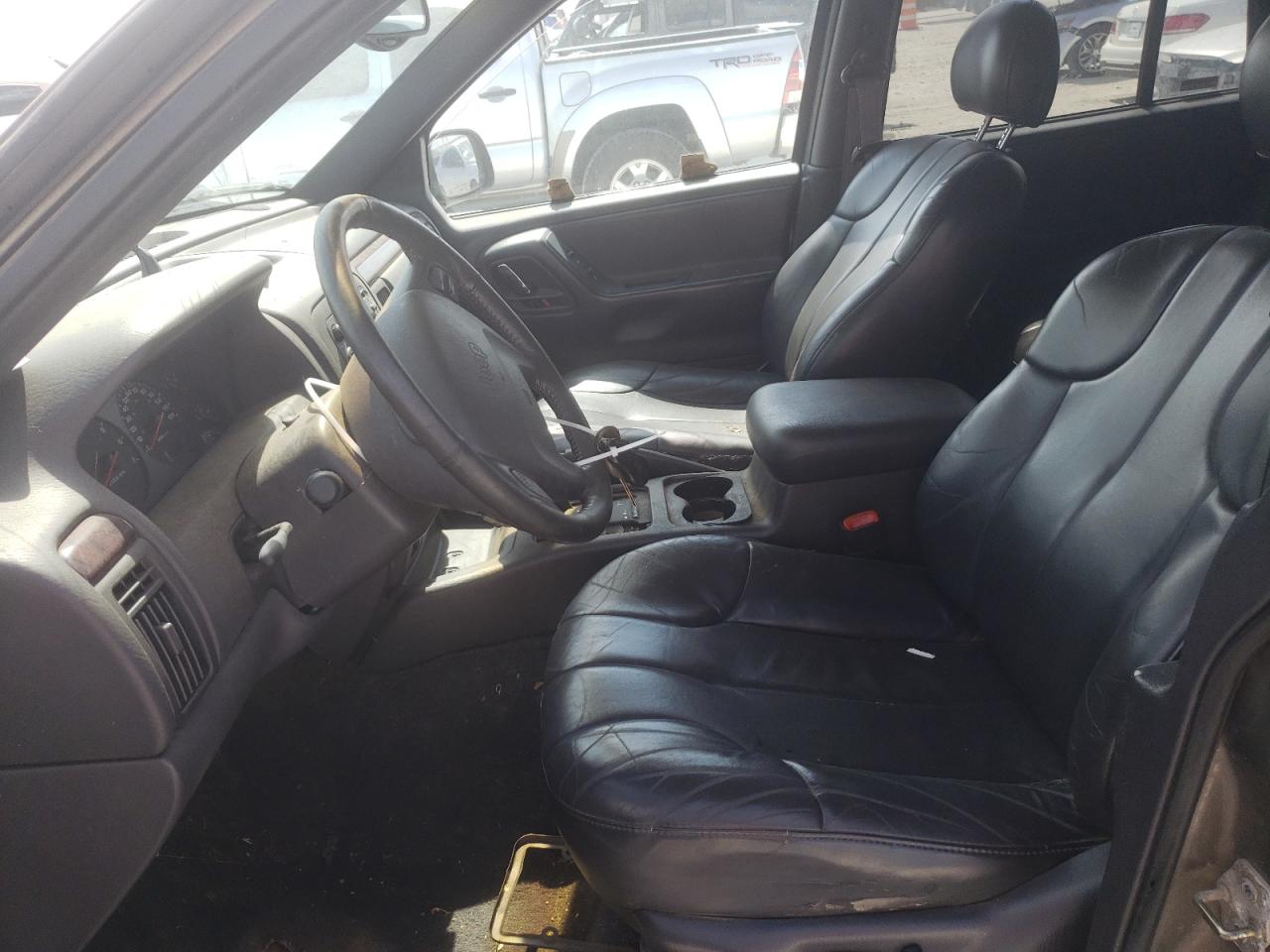 2000 Jeep Grand Cherokee Laredo VIN: 1J4GW48N2YC174791 Lot: 58687034