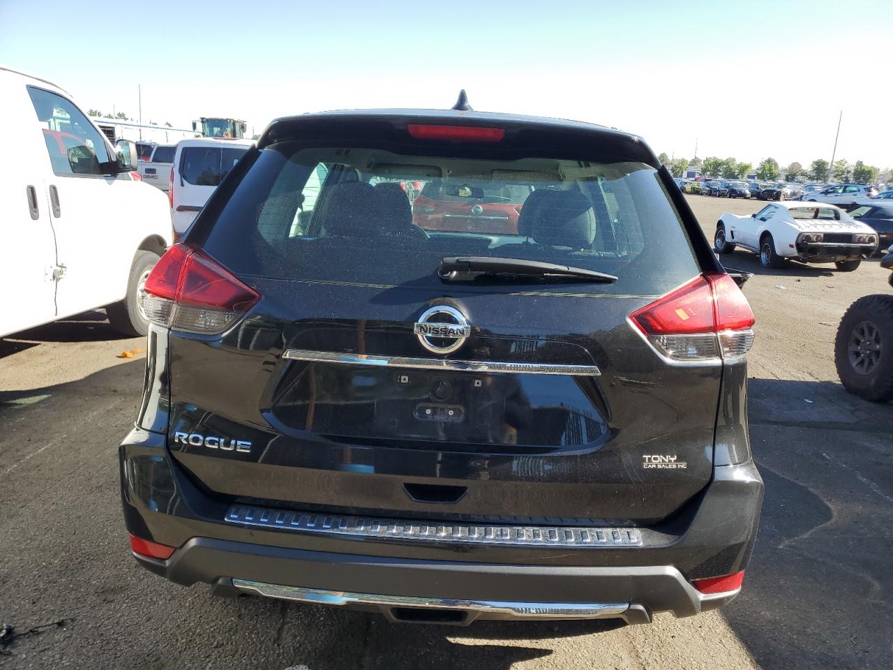 2018 Nissan Rogue S VIN: 5N1AT2MT4JC709392 Lot: 58639424