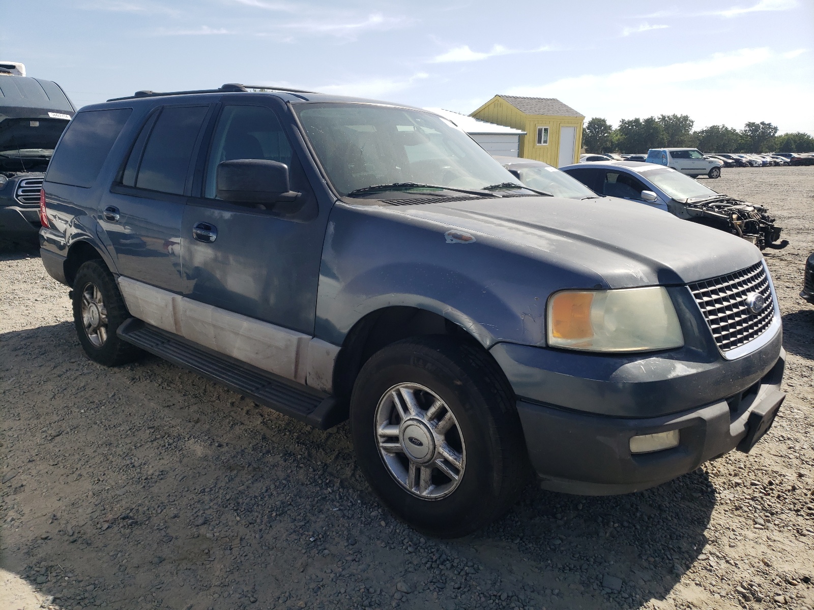 1FMRU15W84LA02240 2004 Ford Expedition Xlt