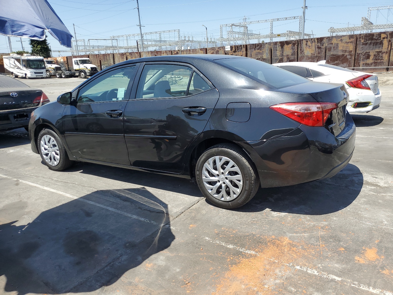 2018 Toyota Corolla L vin: 5YFBURHE4JP799855