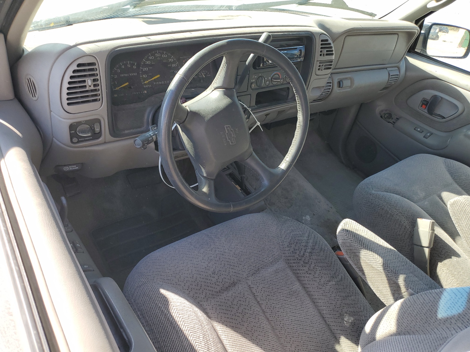 3GNEK18R3WG123361 1998 Chevrolet Tahoe K1500