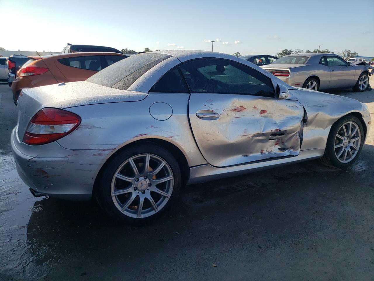 2007 Mercedes-Benz Slk 350 VIN: WDBWK56F37F155645 Lot: 60822014