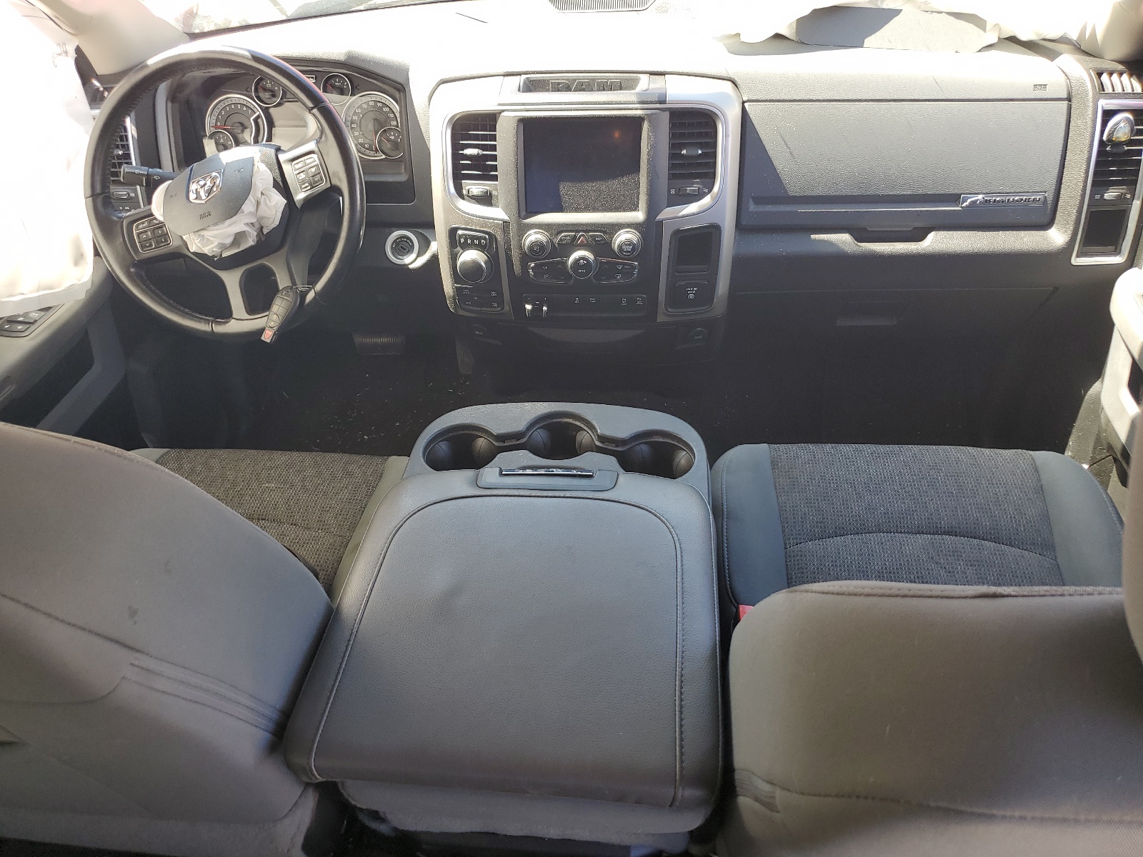 1C6RR7LT0KS708226 2019 Ram 1500 Classic Slt