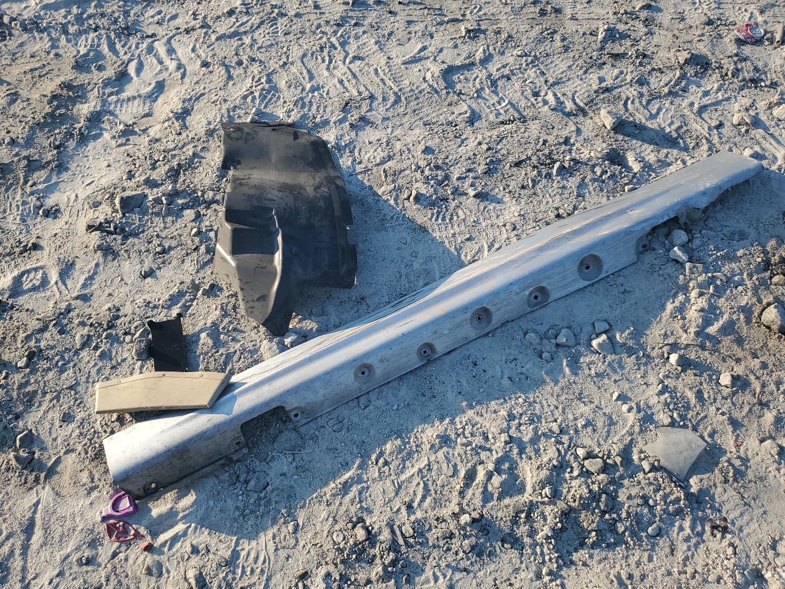 WBAEN33464PC13040 2004 BMW 325 It