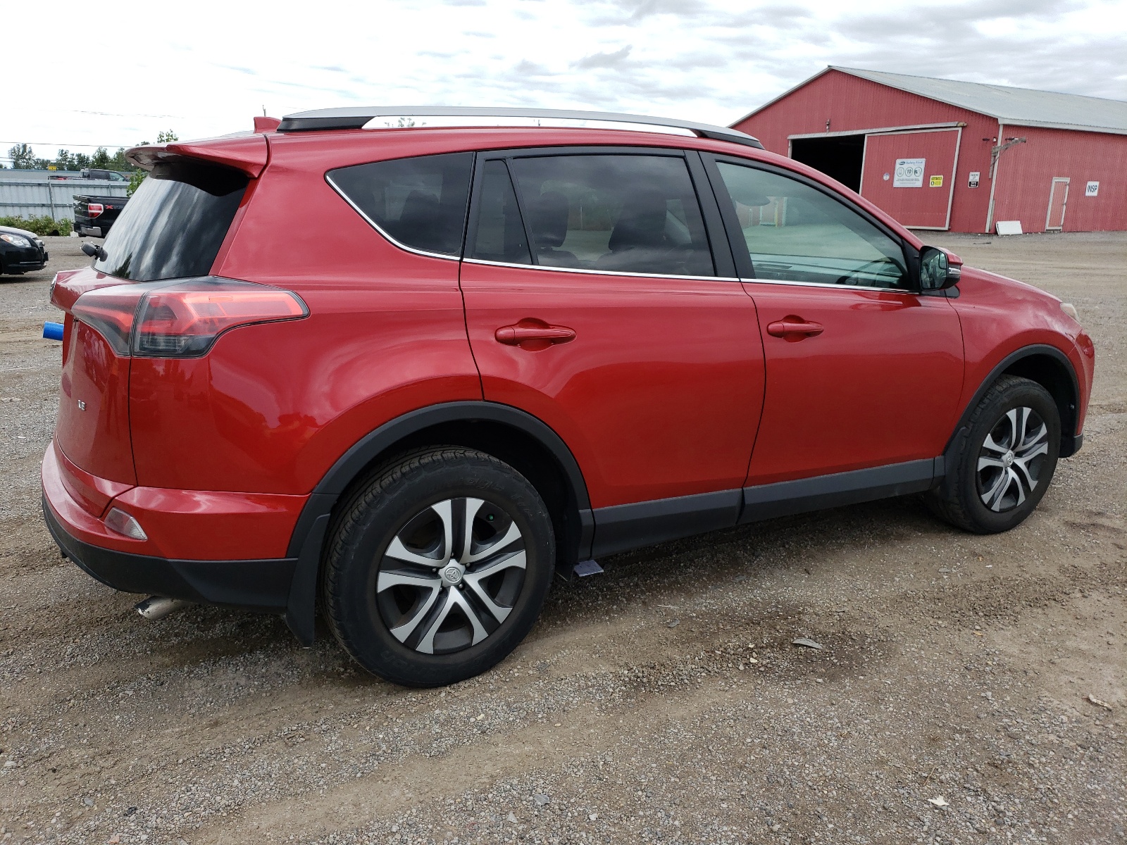 2017 Toyota Rav4 Le vin: 2T3ZFREV2HW368346