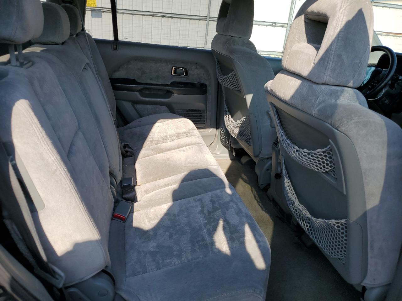 2004 Honda Pilot Ex VIN: 5FNYF18424B008882 Lot: 59187004