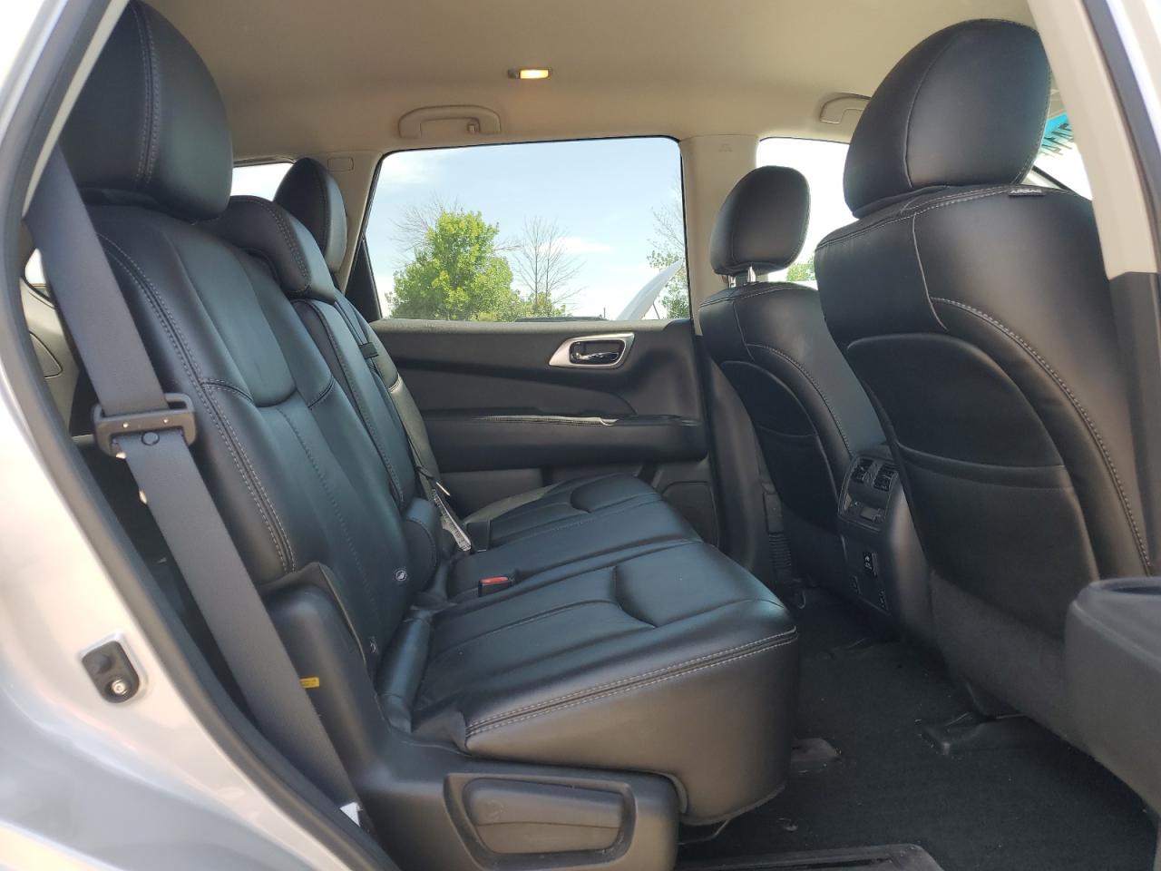 2015 Nissan Pathfinder S VIN: 5N1AR2MM5FC687739 Lot: 60327414