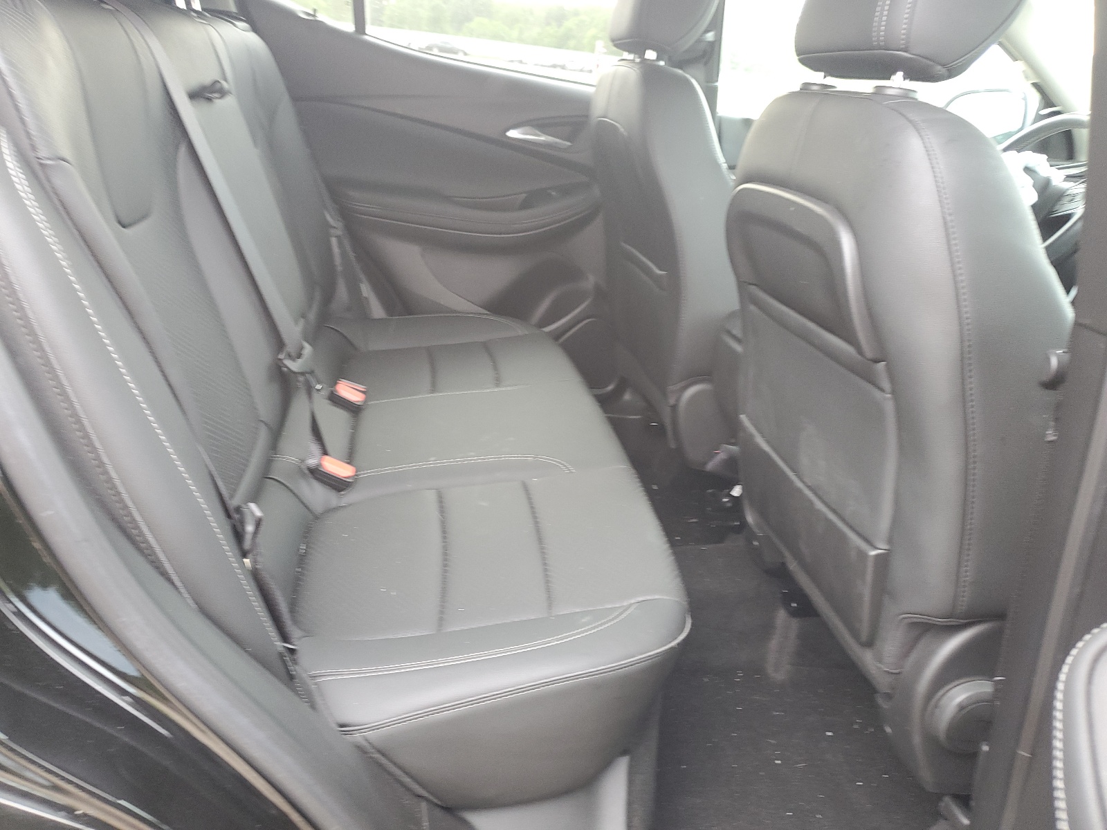 KL4MMGSL3NB119446 2022 Buick Encore Gx Essence