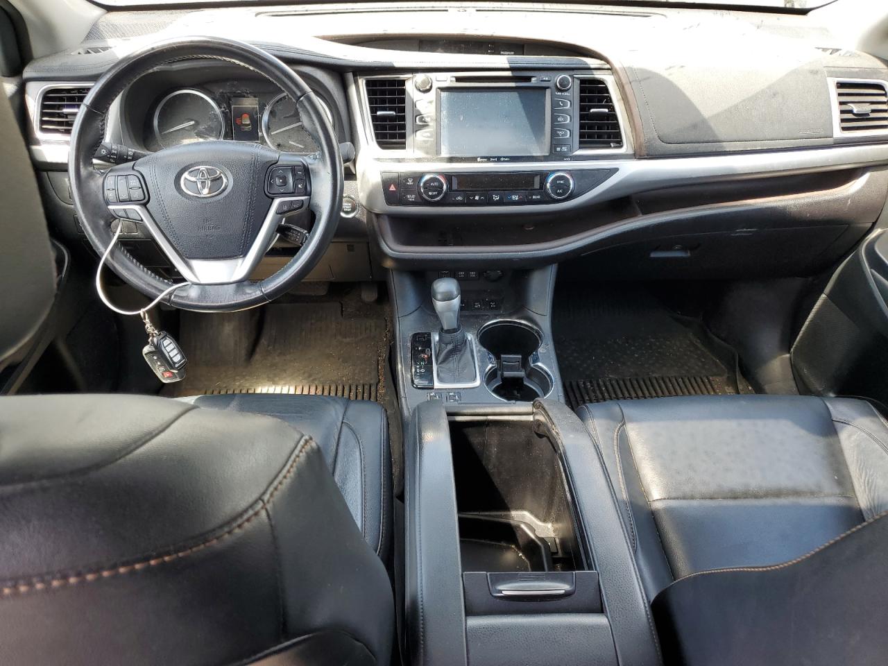 2017 Toyota Highlander Se VIN: 5TDJZRFH0HS397214 Lot: 60109514