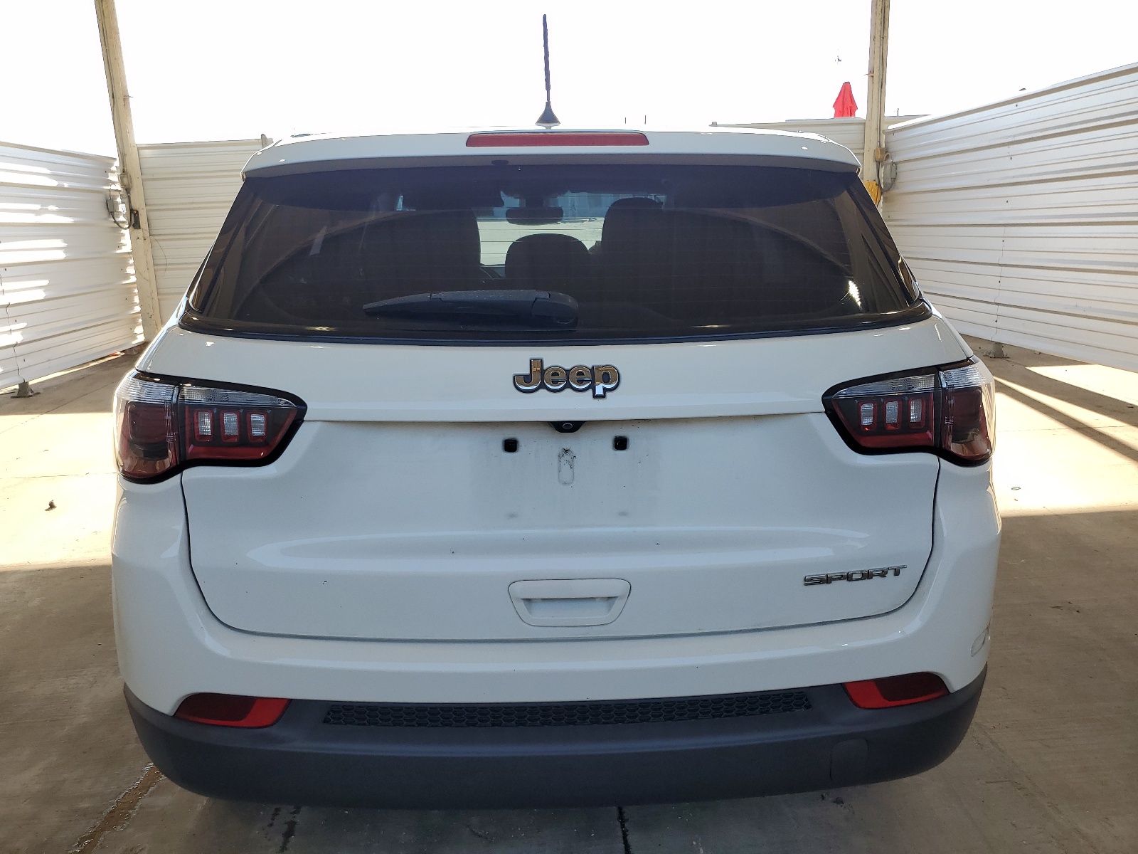 3C4NJCAB3JT410980 2018 Jeep Compass Sport