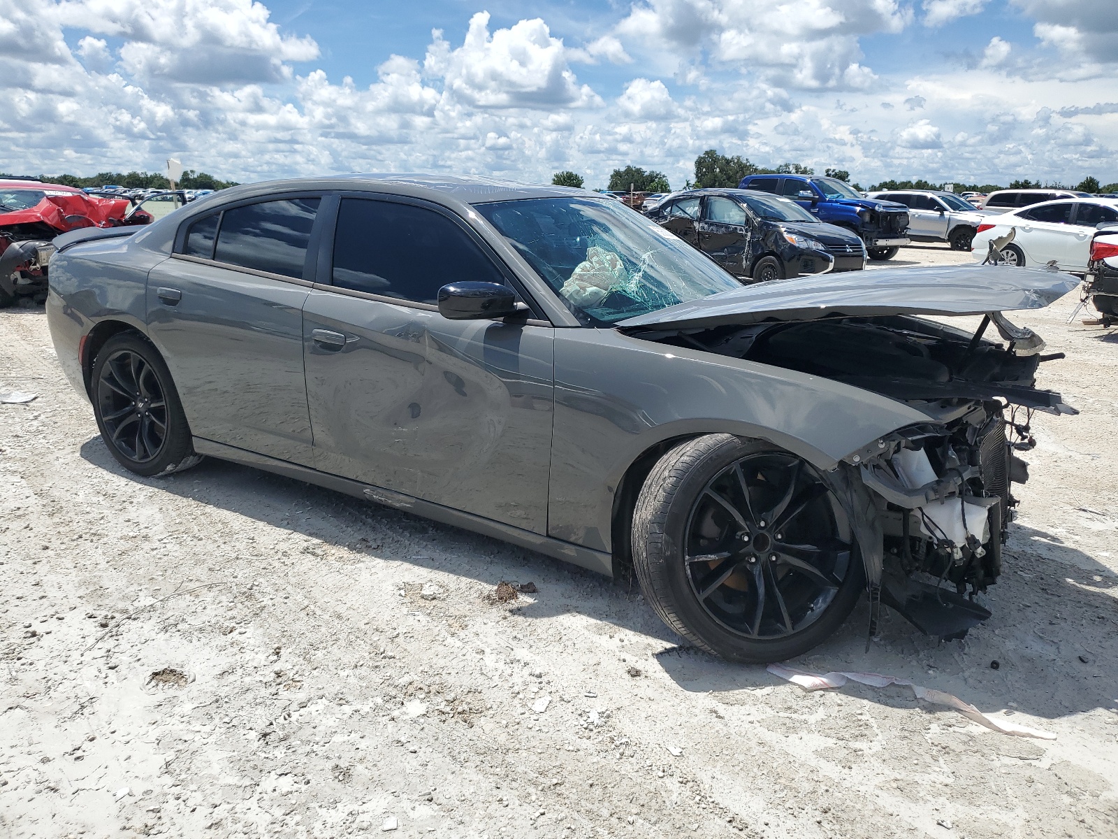 2C3CDXBG6JH135330 2018 Dodge Charger Sxt