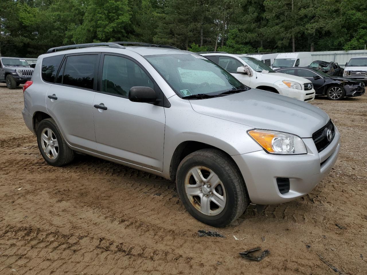 2010 Toyota RAV 4 - Image 4