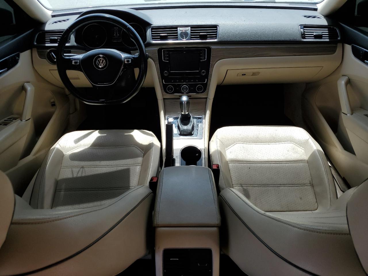 2017 Volkswagen Passat Se VIN: 1VWBT7A35HC014940 Lot: 57395184