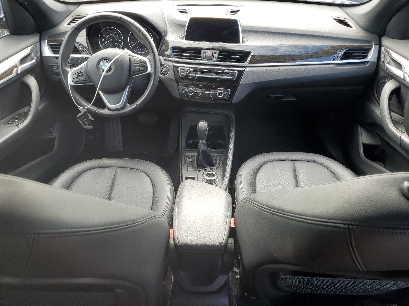 WBXHU7C33J5H42893 2018 BMW X1 Sdrive28I