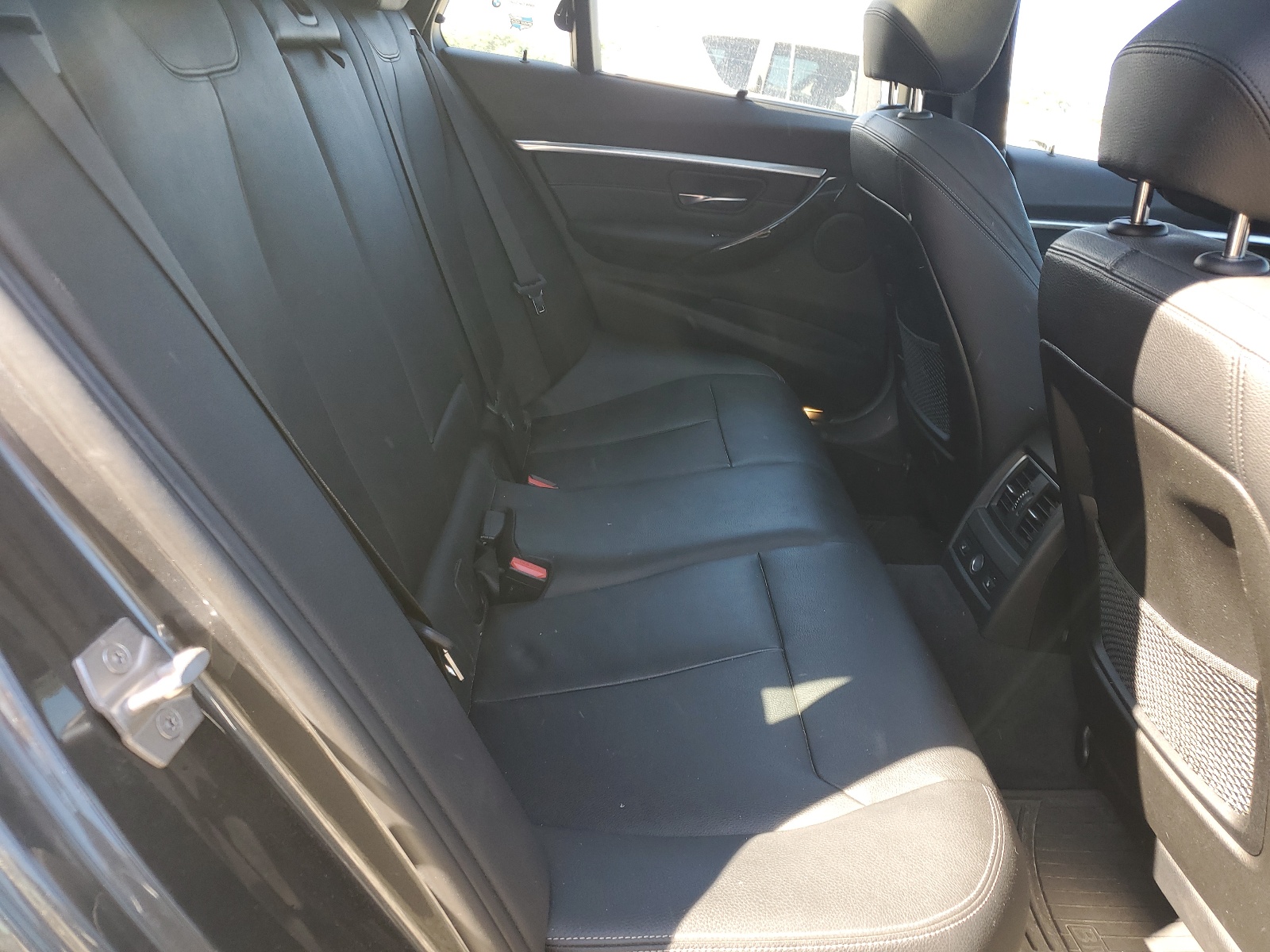 WBA8K3C58HK678675 2017 BMW 330 Xi