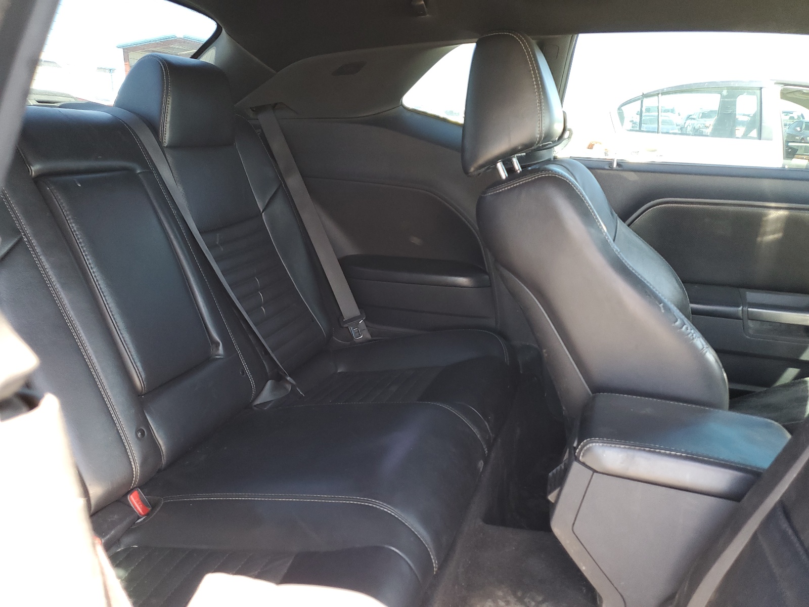 2C3CDYAG1CH295075 2012 Dodge Challenger Sxt