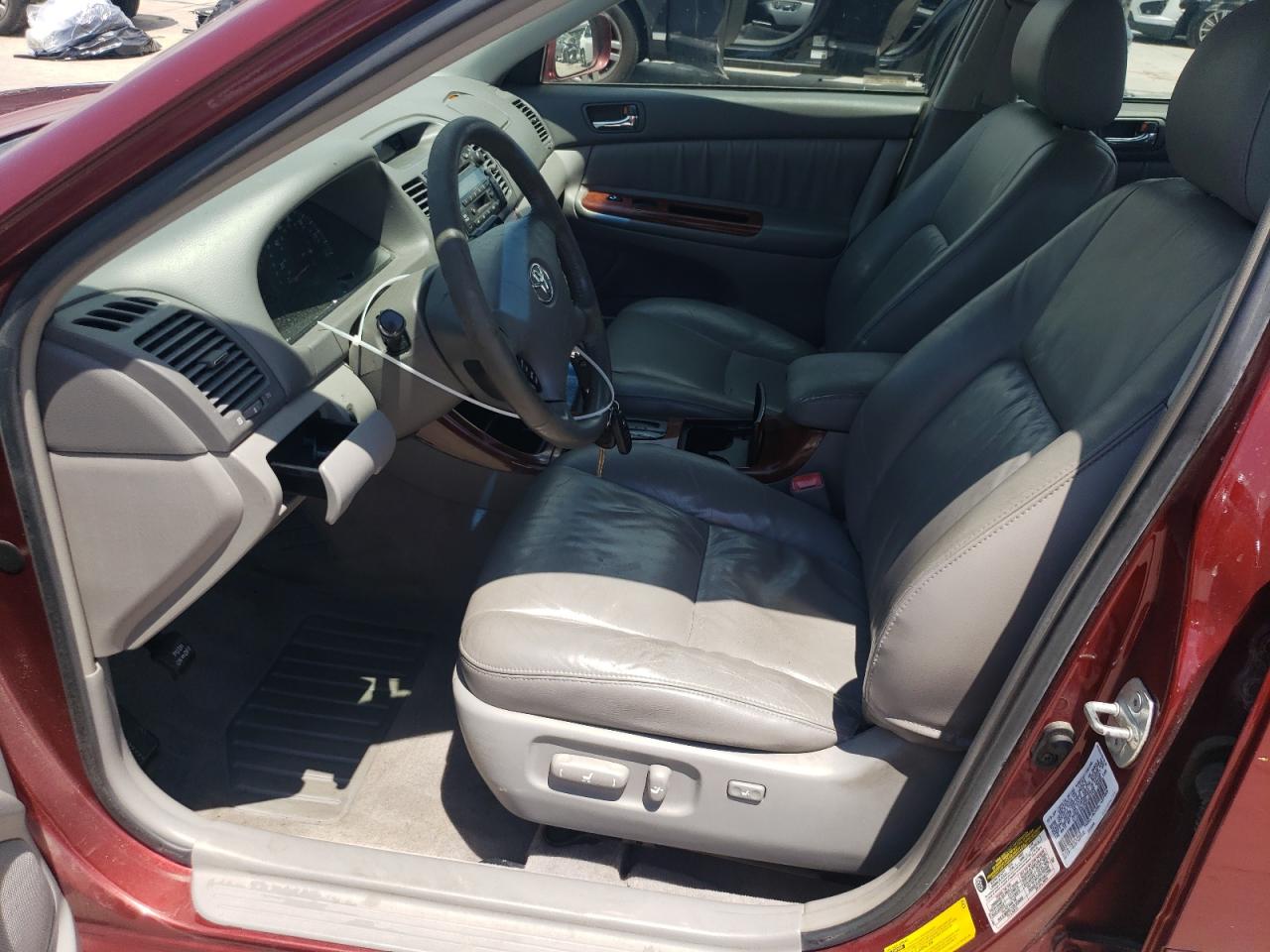 2004 Toyota Camry Le VIN: 4T1BE30K74U286193 Lot: 61145004