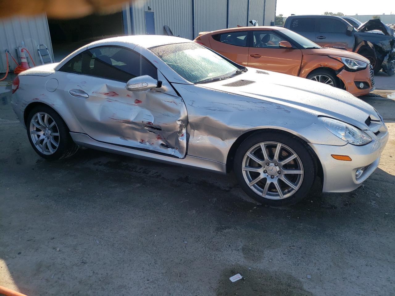 2007 Mercedes-Benz Slk 350 VIN: WDBWK56F37F155645 Lot: 60822014