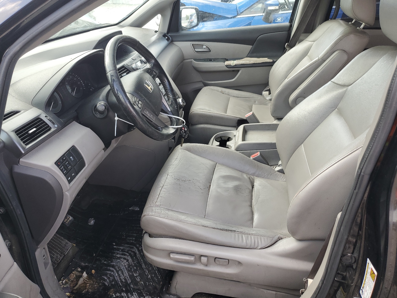 5FNRL5H92BB033732 2011 Honda Odyssey Touring