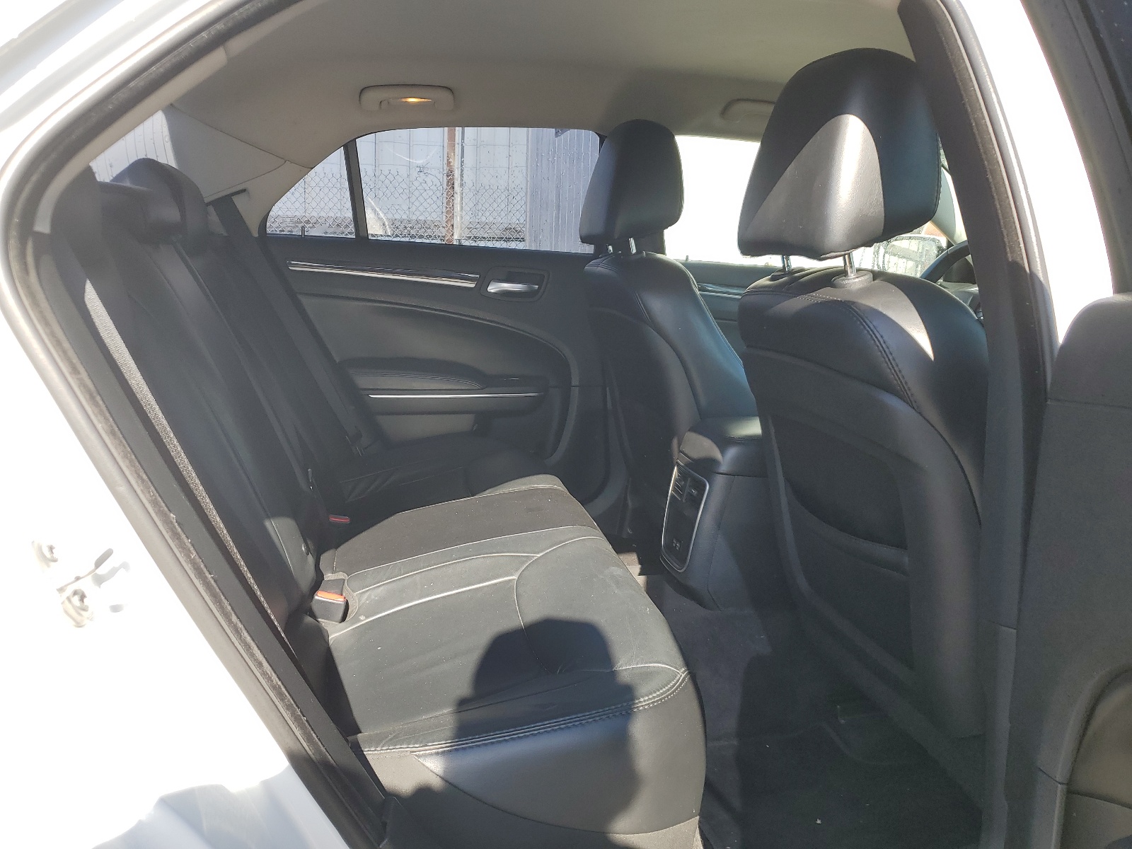 2C3CCAAG9GH135378 2016 Chrysler 300 Limited