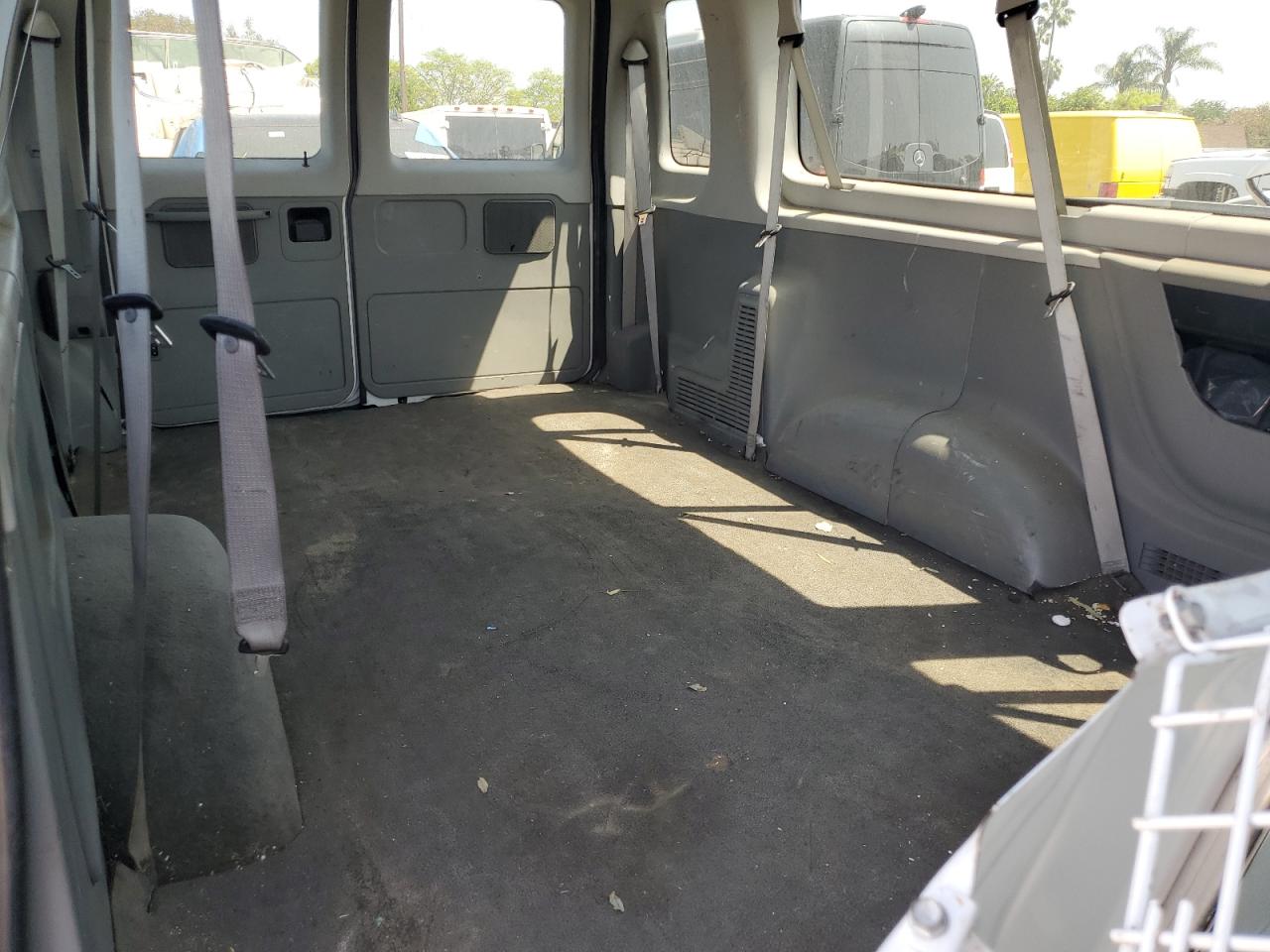 2011 Ford Econoline E350 Super Duty Wagon VIN: 1FBSS3BL8BDB15084 Lot: 57467324