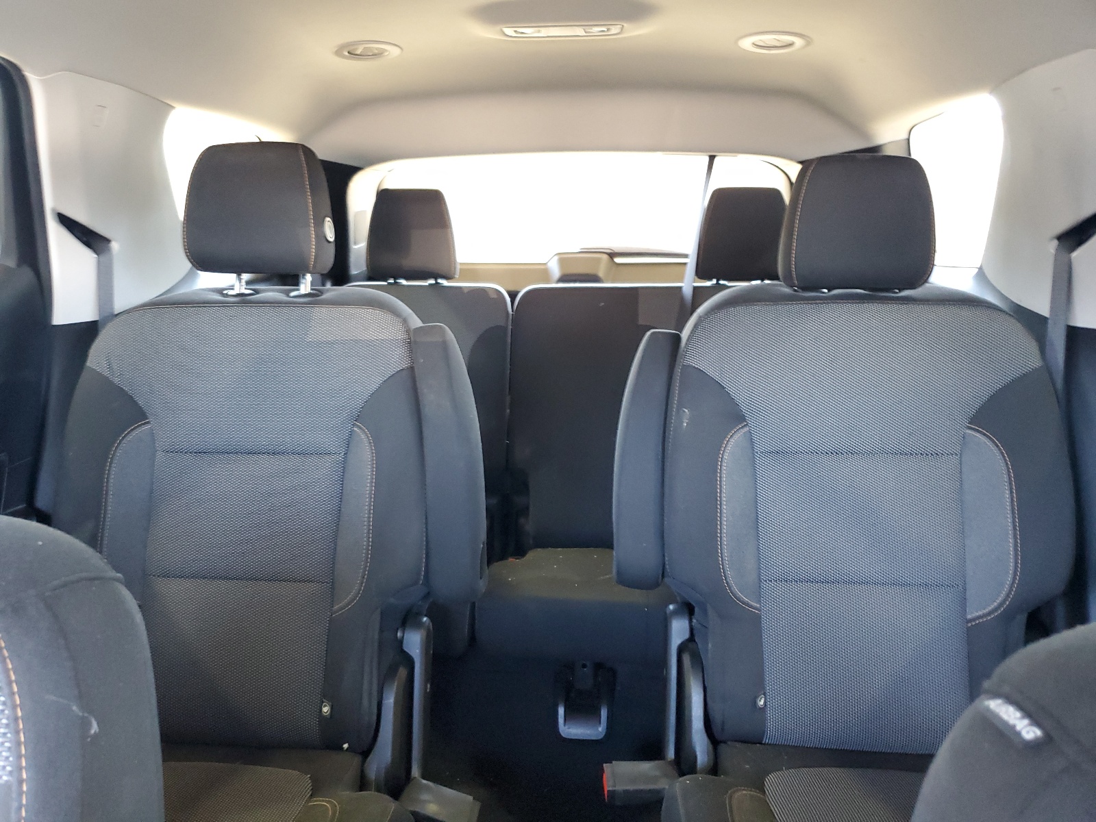 1GNERGKW4JJ211999 2018 Chevrolet Traverse Lt