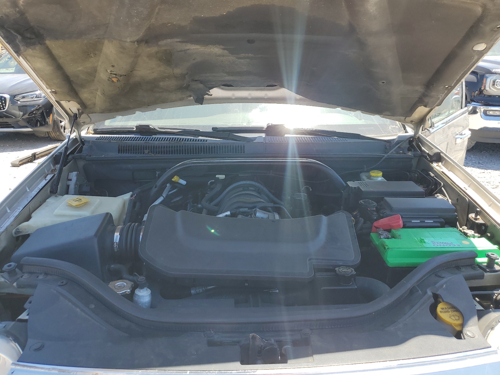 1J8HR682X8C152274 2008 Jeep Grand Cherokee Overland