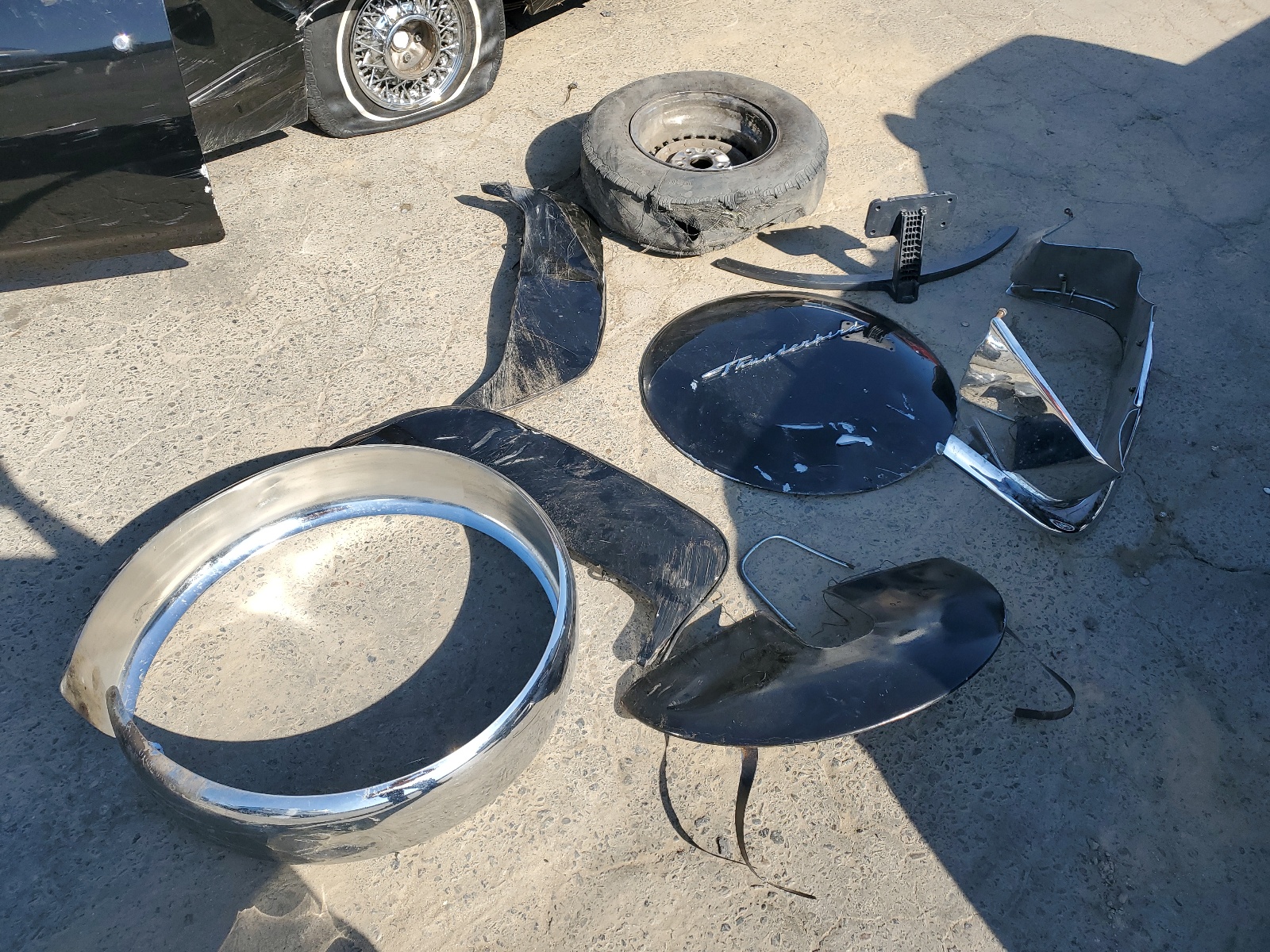 1Y73Z104393 1961 Ford Thunderbir