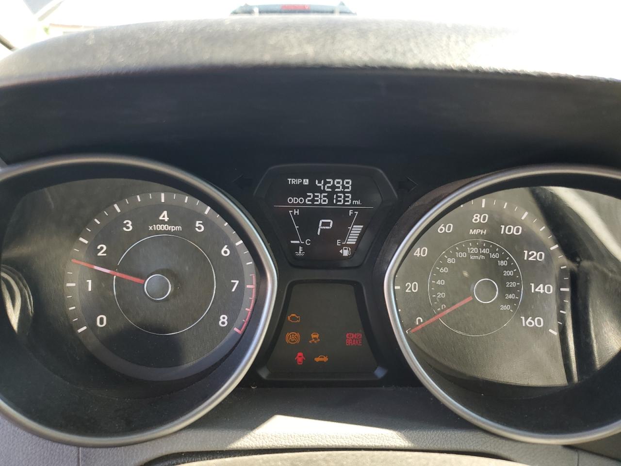 2011 Hyundai Elantra - Image 9