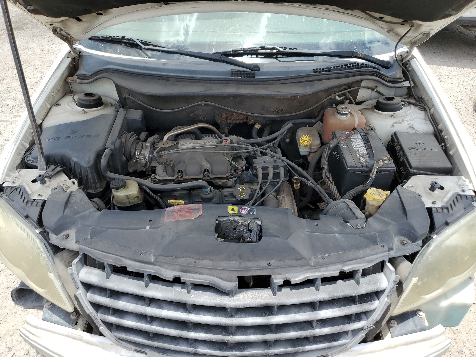 2C8GM48LX5R436634 2005 Chrysler Pacifica