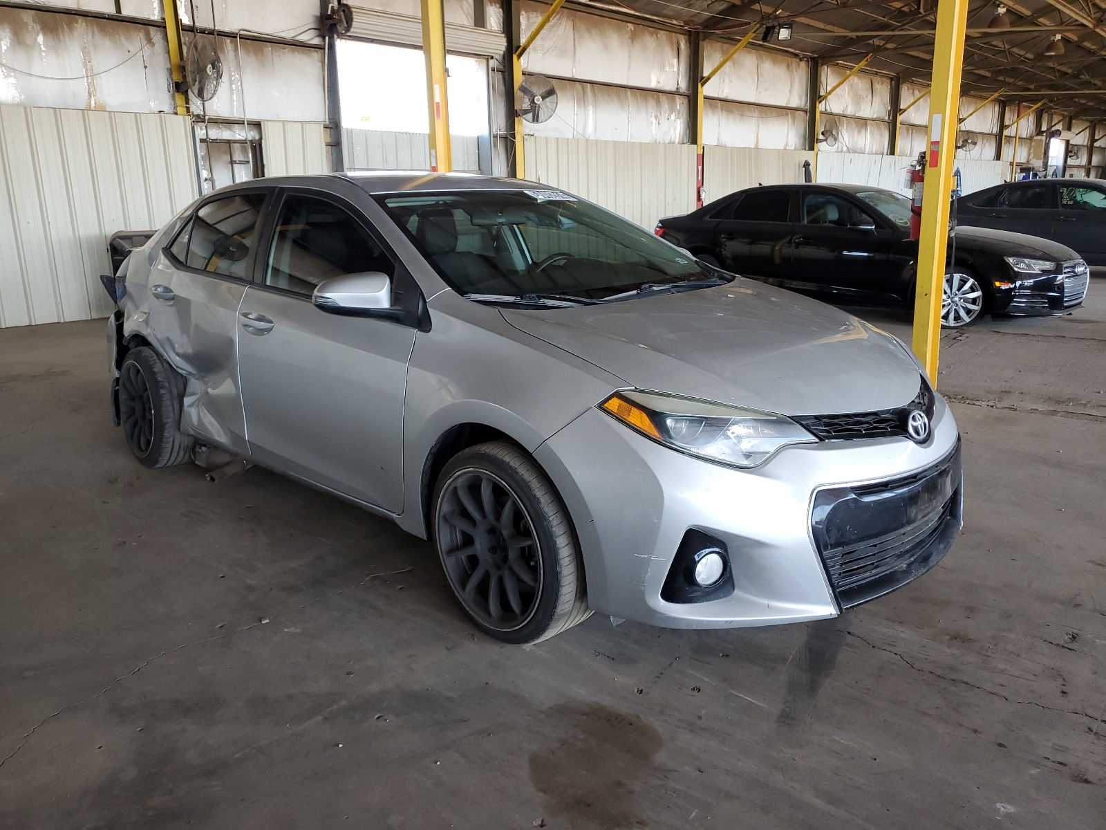 2015 Toyota Corolla L vin: 5YFBURHE4FP357407