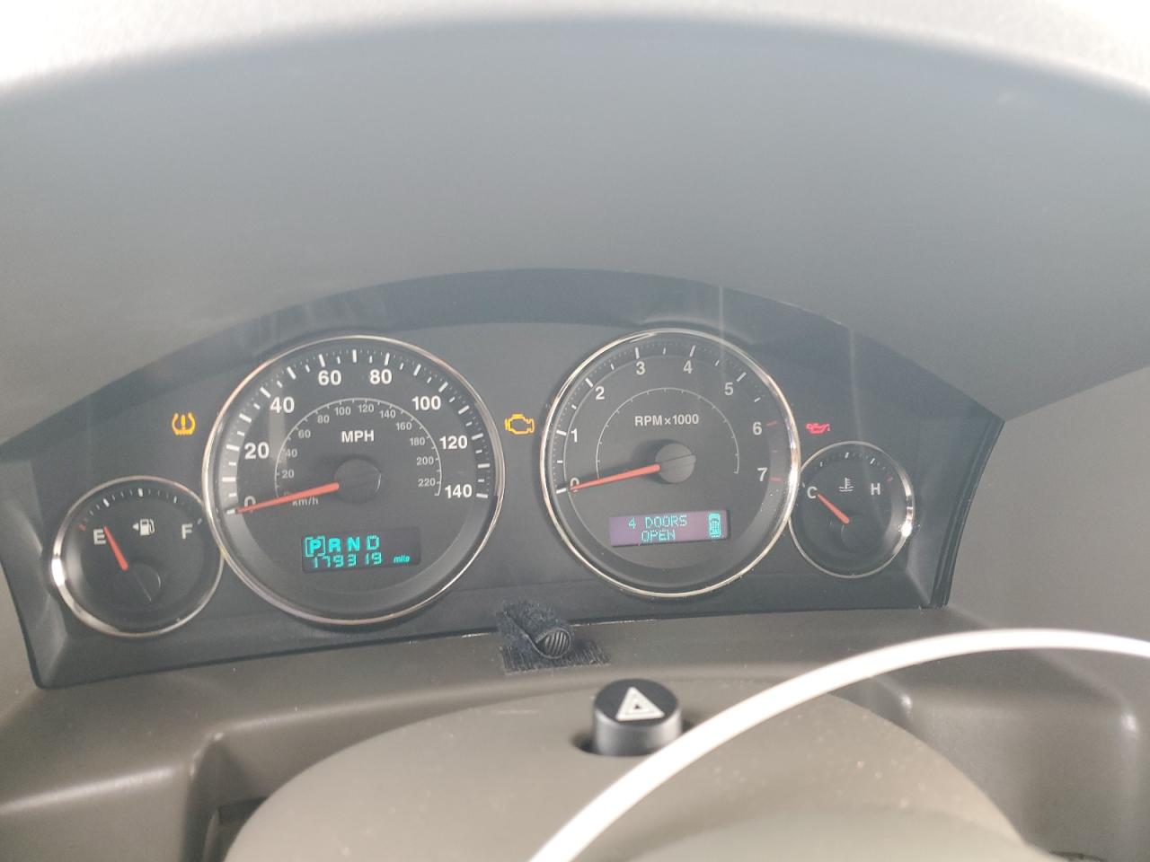 2006 Jeep Commander Limited VIN: 1J8HH58226C280700 Lot: 83067184