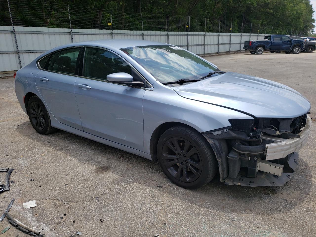 2015 Chrysler 200 - Image 4
