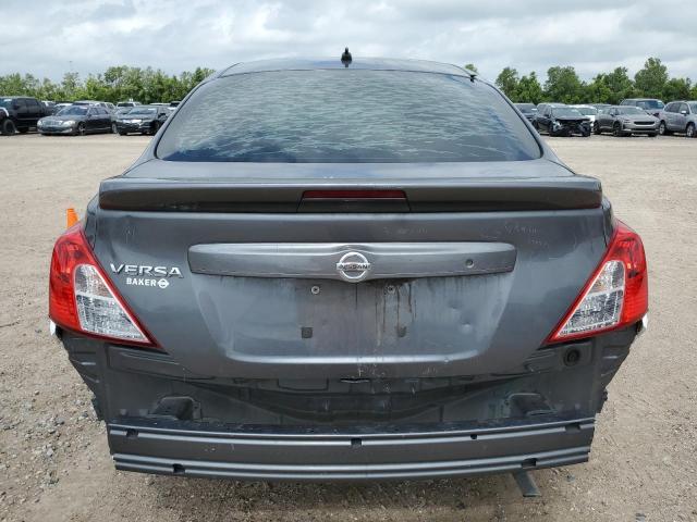  NISSAN VERSA 2018 Szary