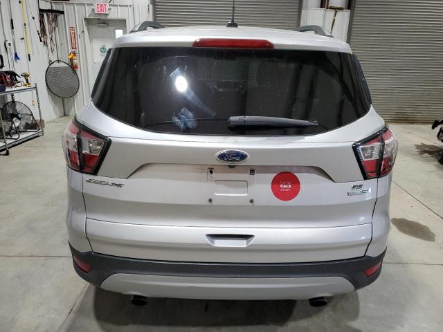  FORD ESCAPE 2018 Серебристый