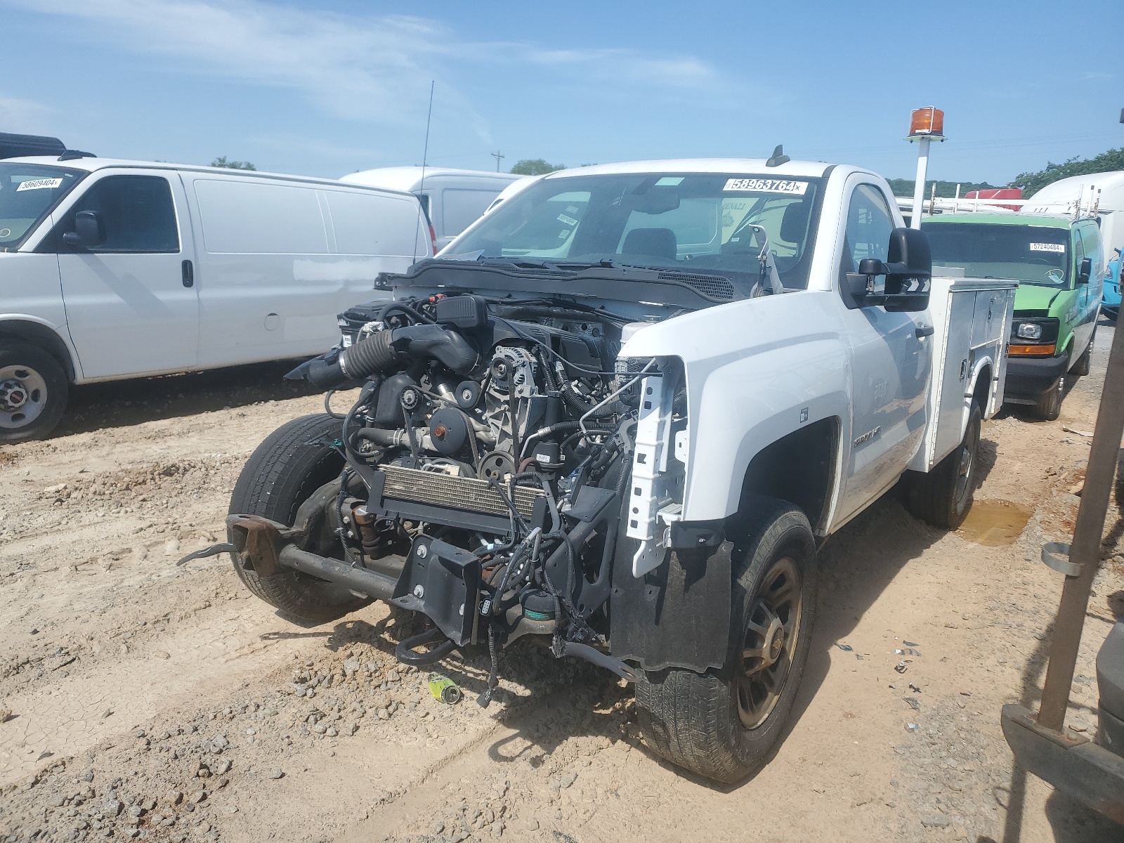 1GB3CYCG8FZ531094 2015 Chevrolet Silverado C3500