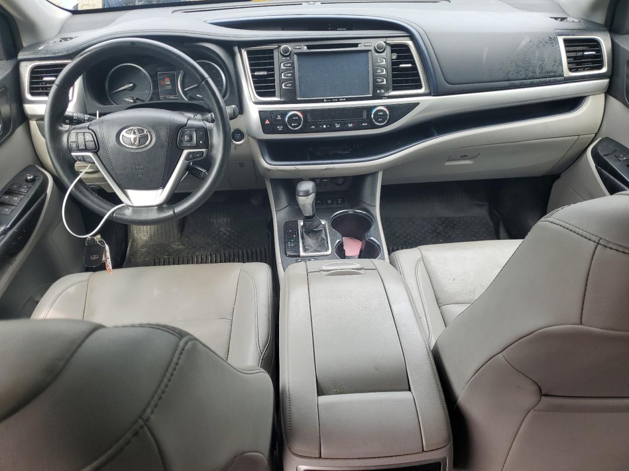 2019 Toyota Highlander Se VIN: 5TDJZRFH7KS711495 Lot: 56990014