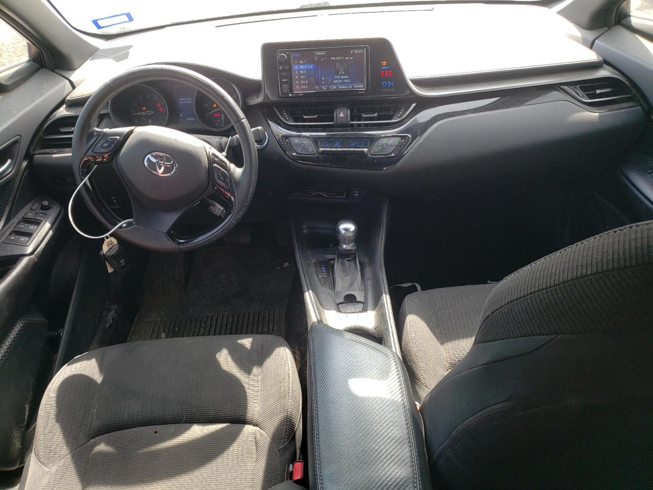 NMTKHMBXXJR041607 2018 Toyota C-Hr Xle