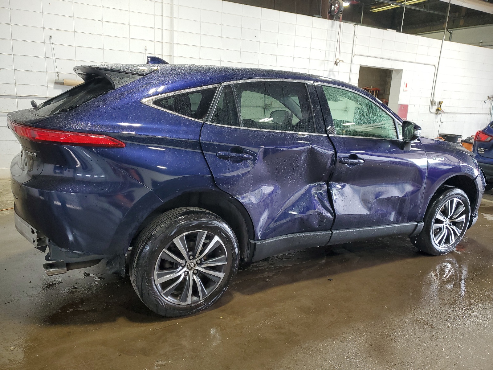 JTEAAAAH8MJ016891 2021 Toyota Venza Le