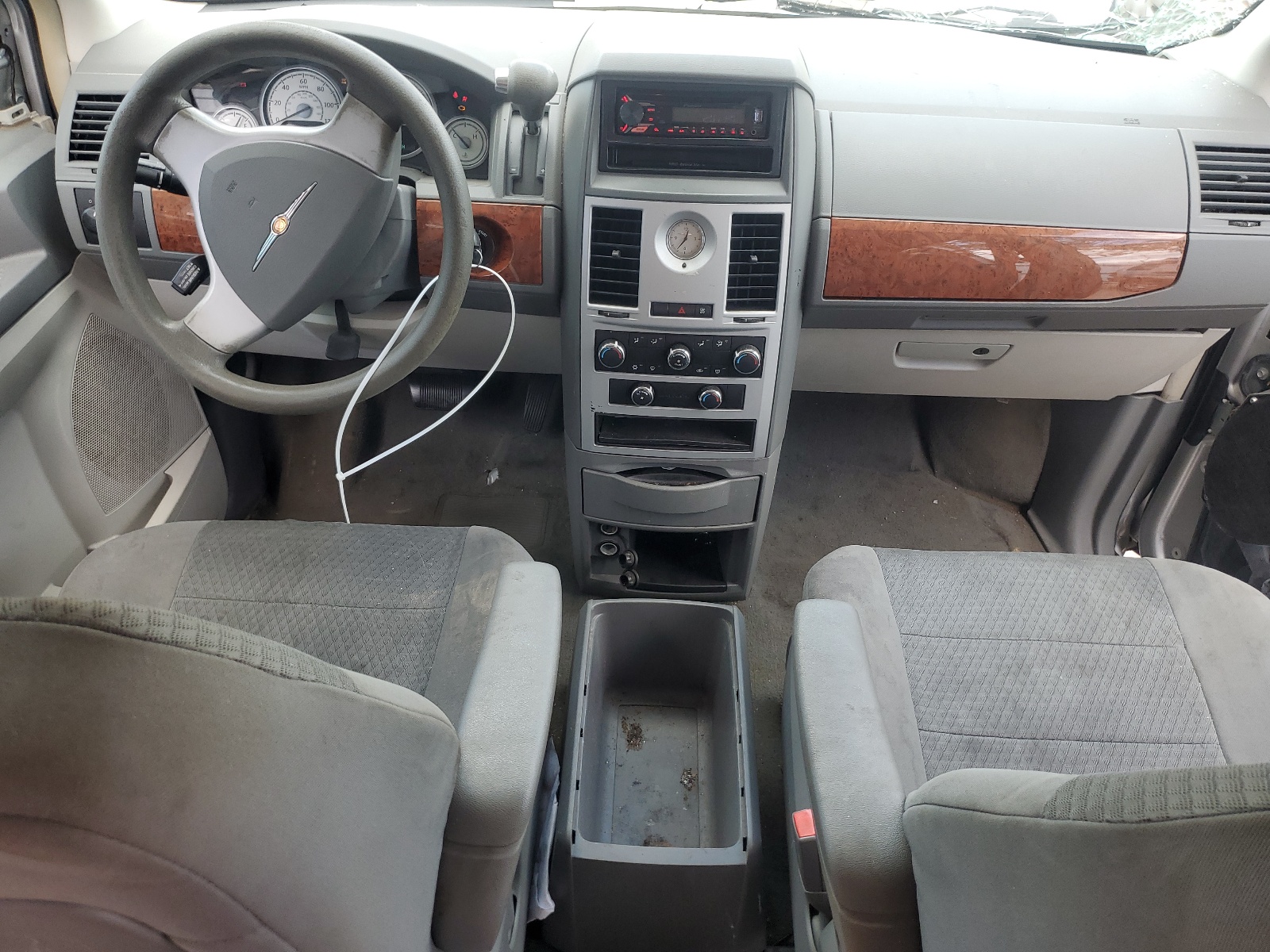 2A8HR44E49R607004 2009 Chrysler Town & Country Lx