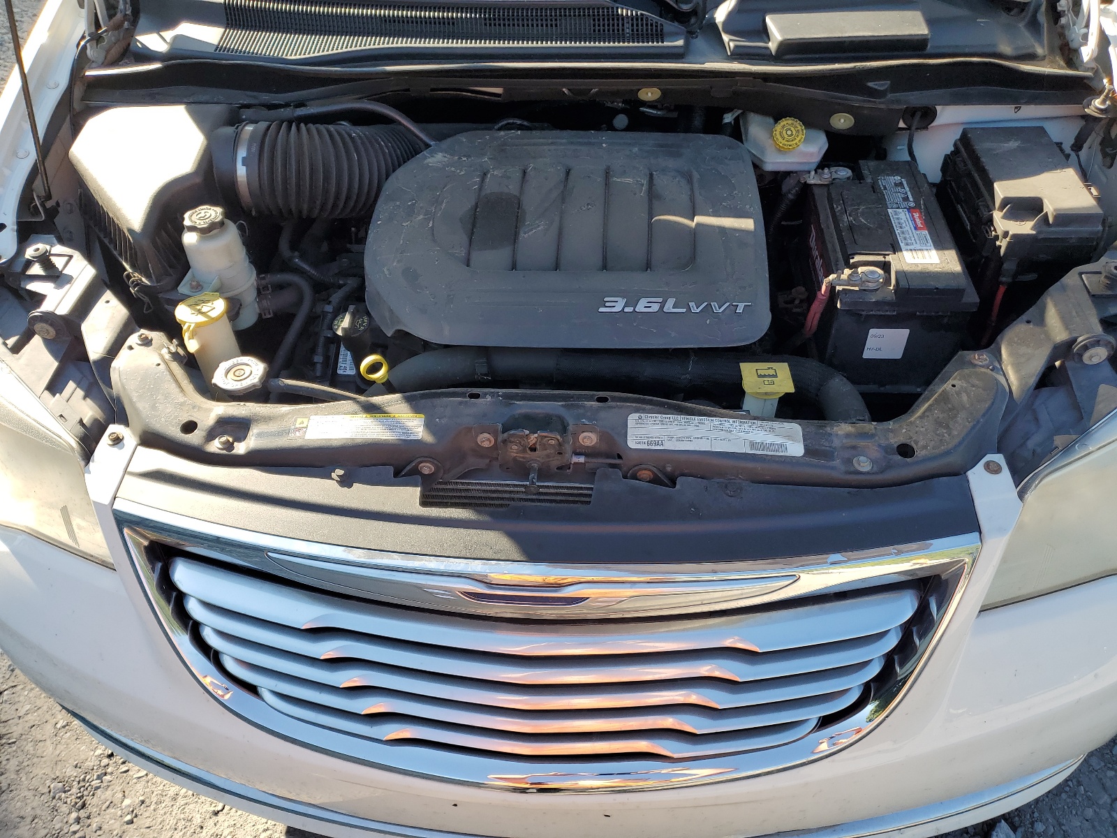 2C4RC1CG3CR118017 2012 Chrysler Town & Country Touring L