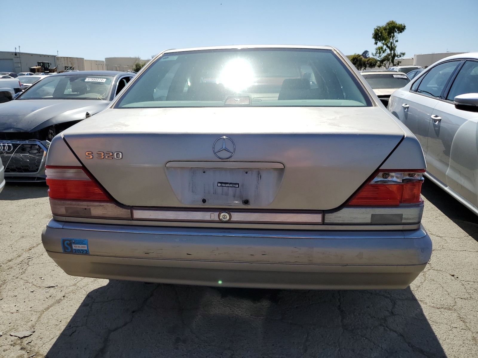 WDBGA32G5XA420945 1999 Mercedes-Benz S 320W