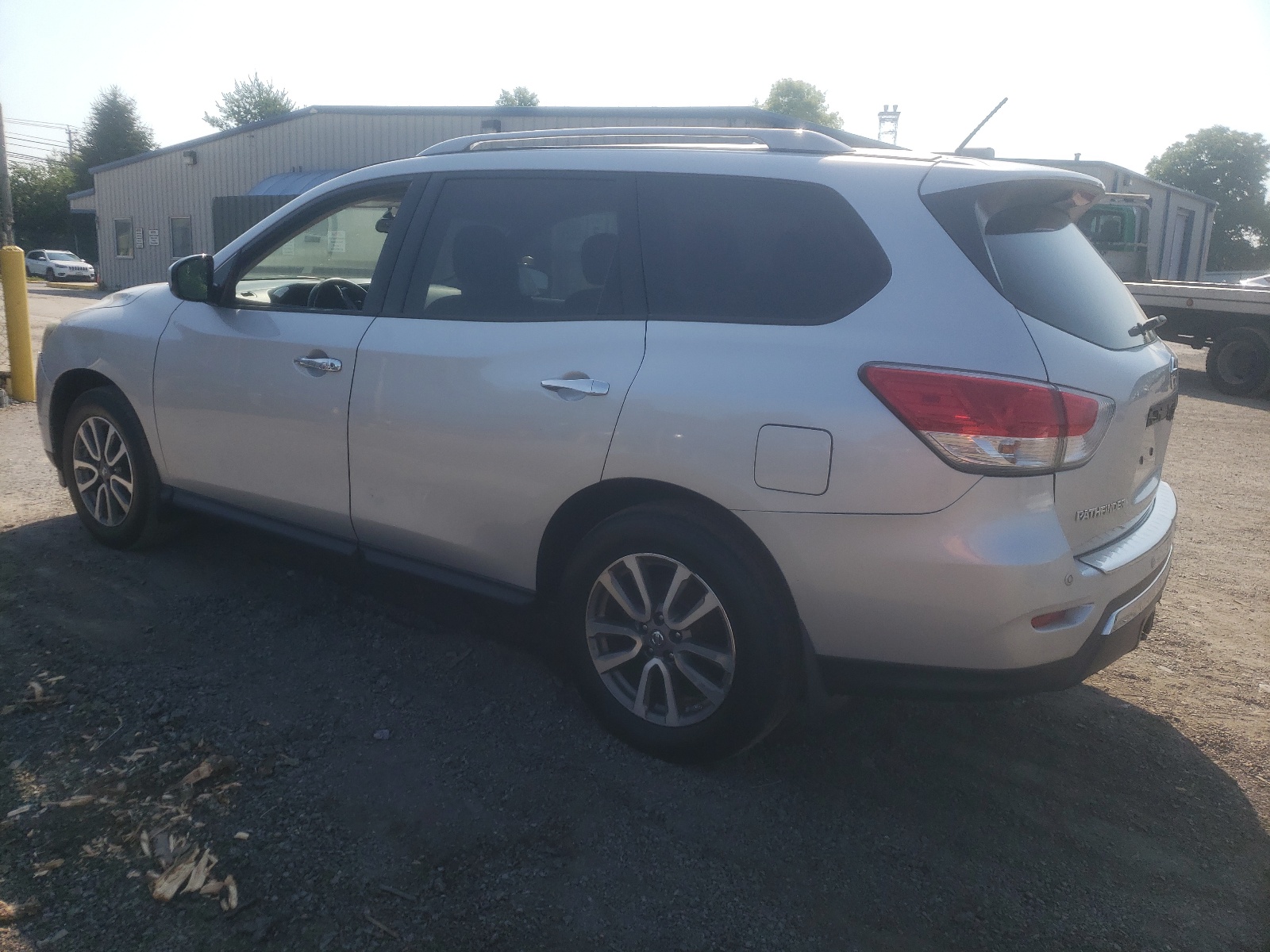 2014 Nissan Pathfinder S vin: 5N1AR2MM5EC663648