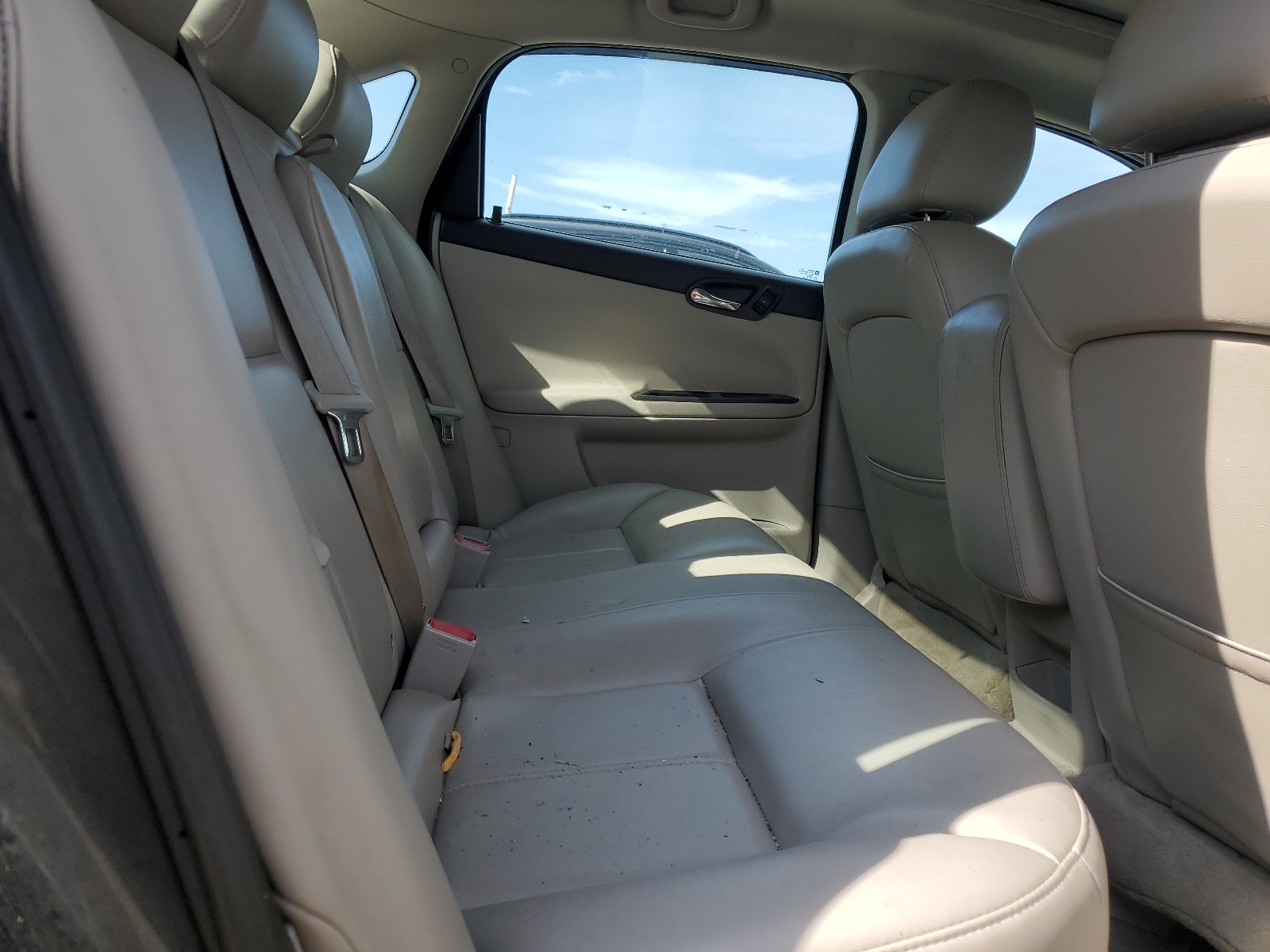 2G1WC5EM0A1258365 2010 Chevrolet Impala Ltz