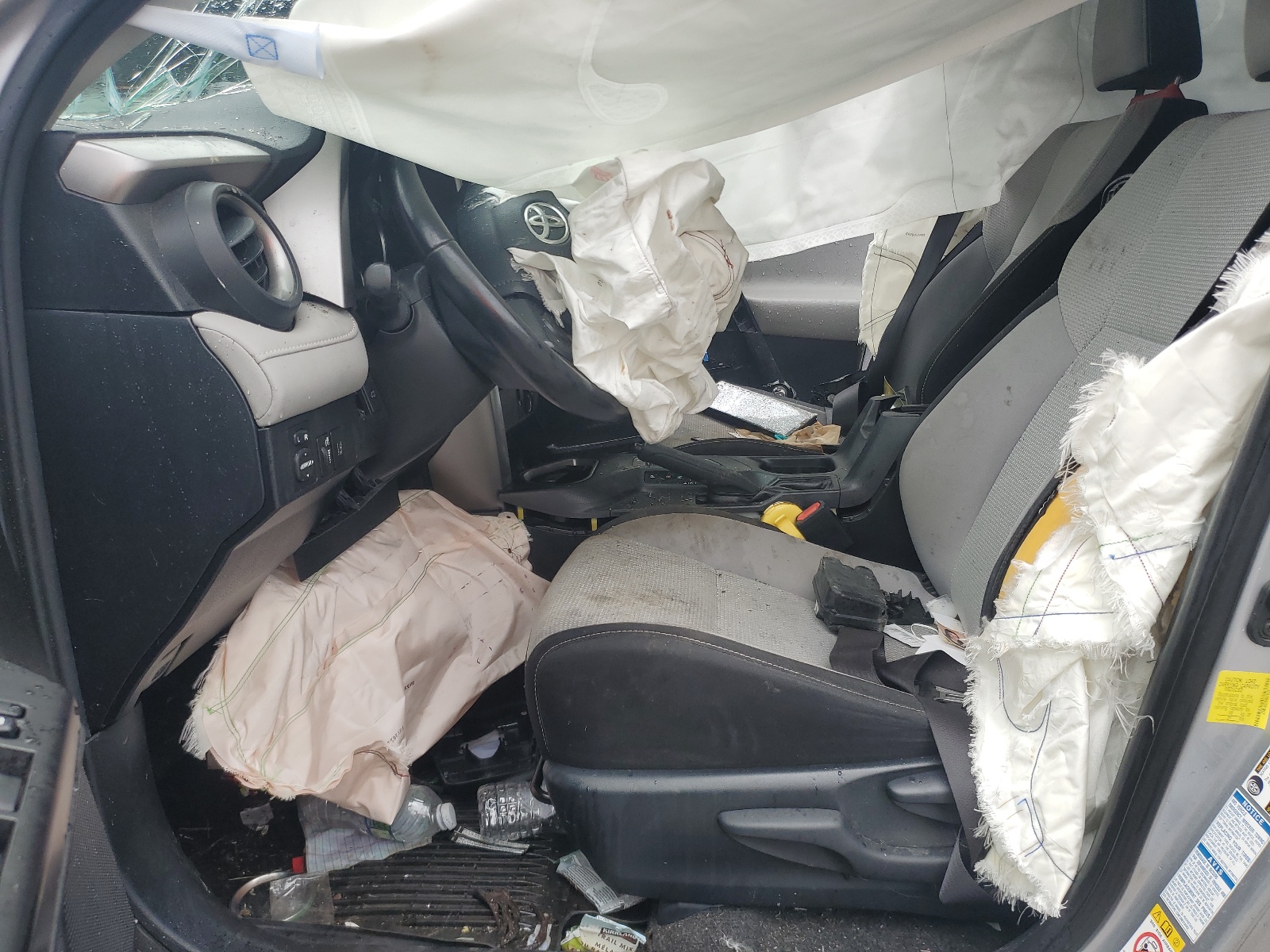 JTMRJREV9HD078228 2017 Toyota Rav4 Hv Le