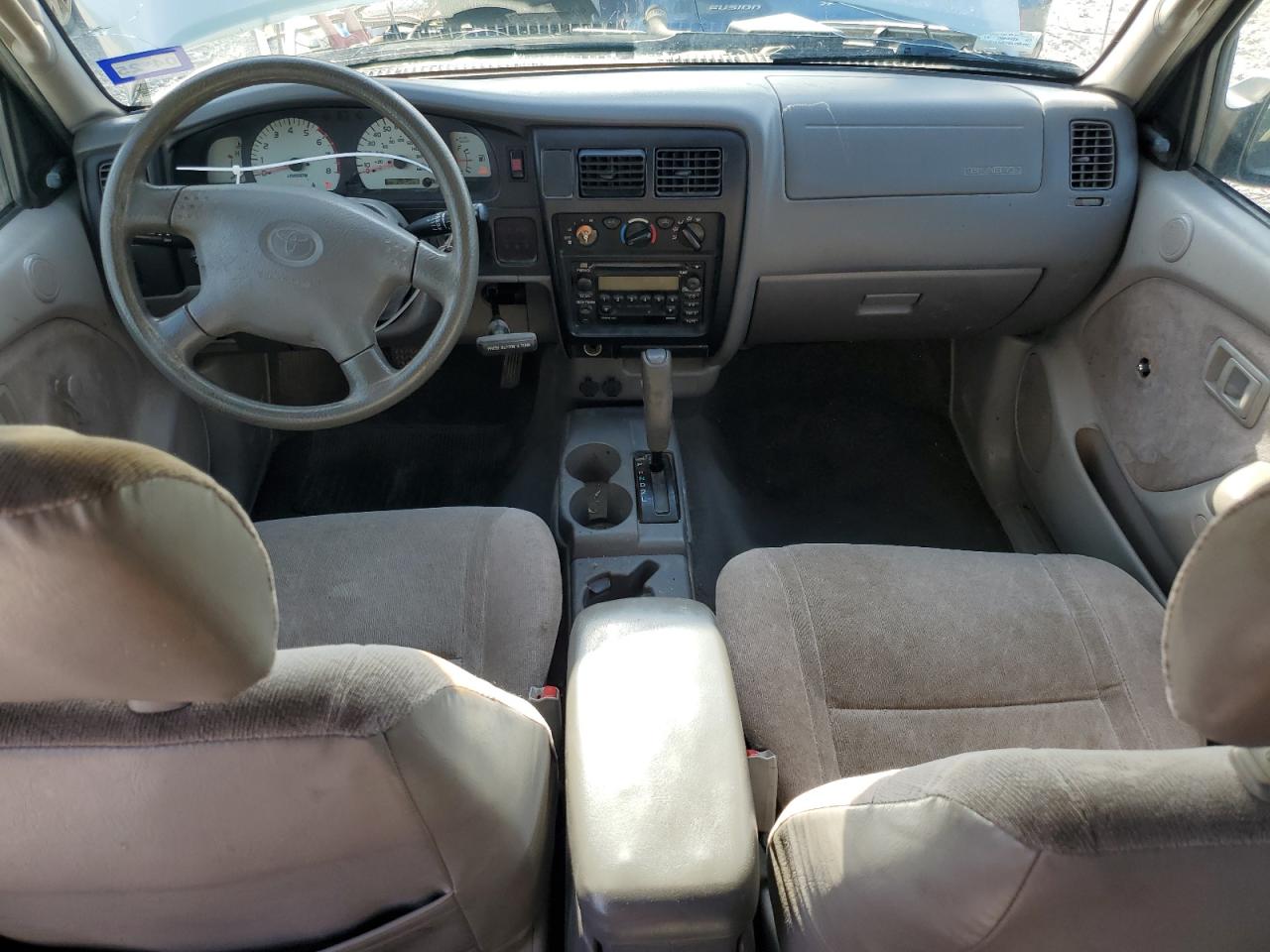2004 Toyota Tacoma - Image 8