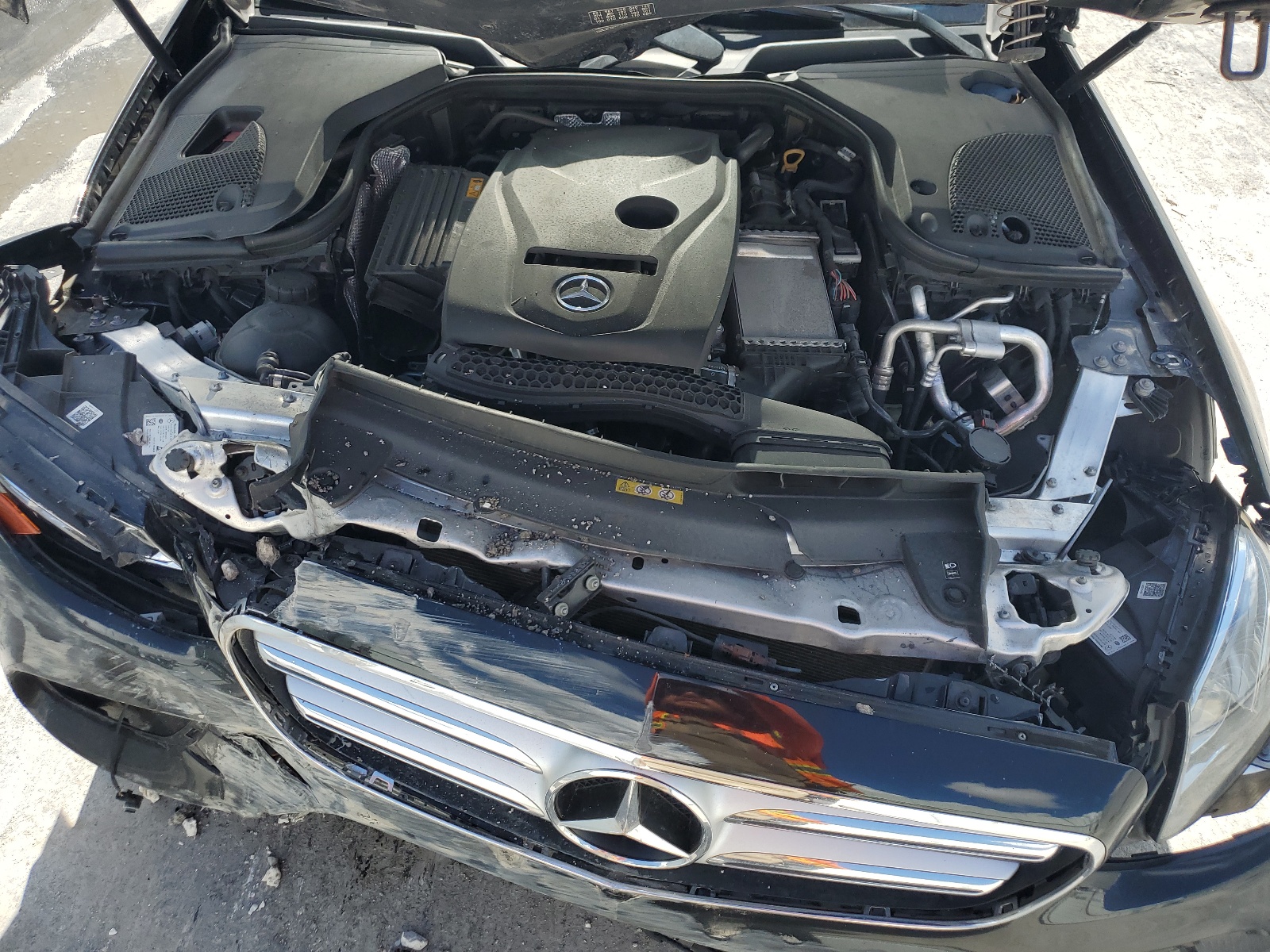 WDDZF4JB0KA520361 2019 Mercedes-Benz E 300