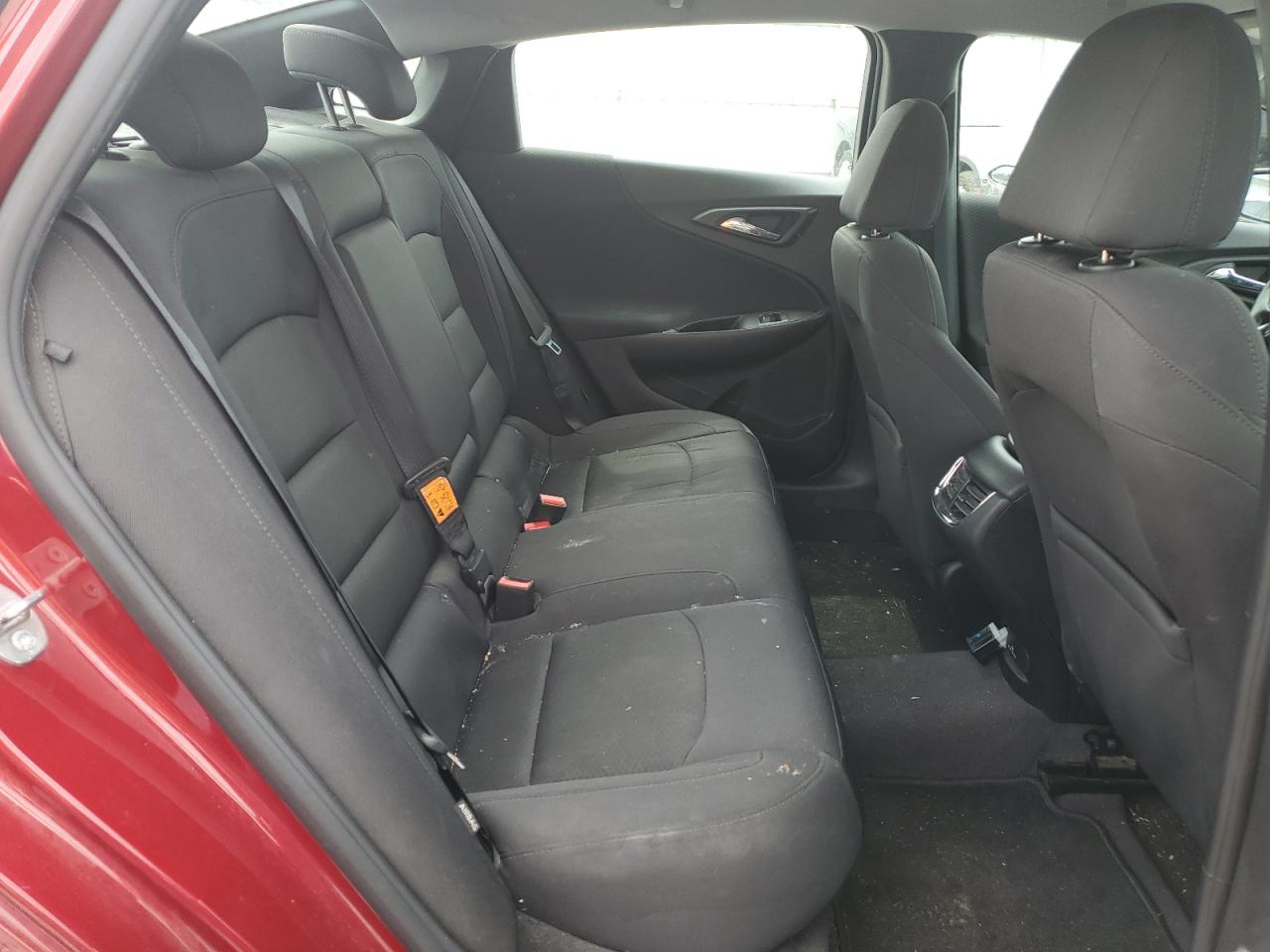 2017 Chevrolet Malibu - Image 10