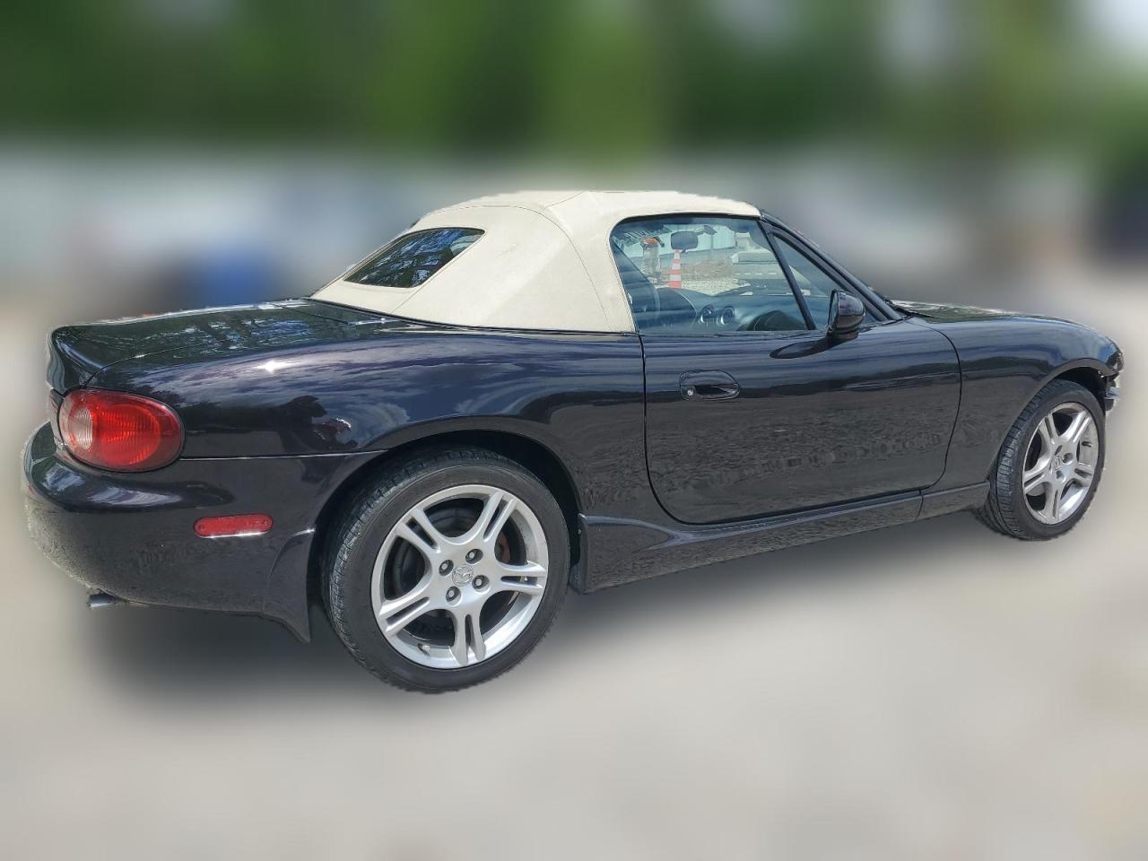 2005 Mazda Mx-5 Miata Base VIN: JM1NB353450410960 Lot: 55376774