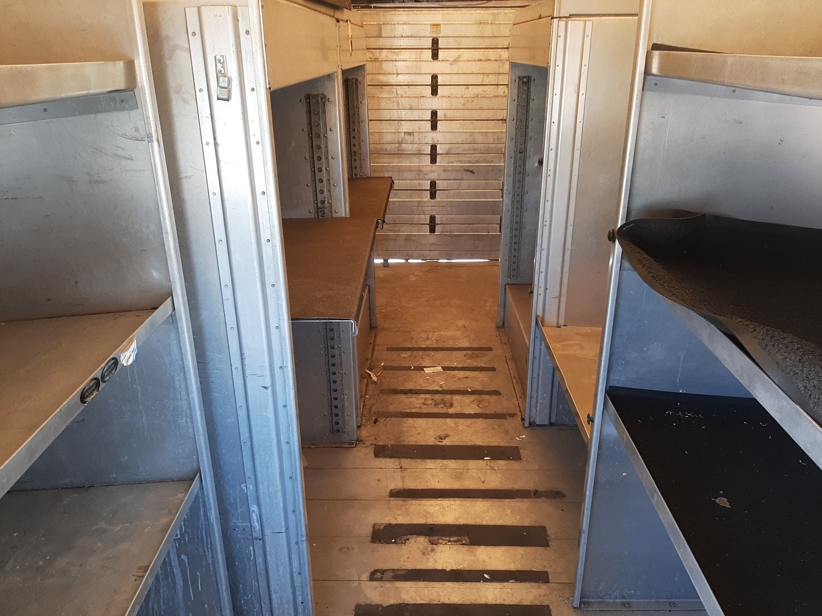 1FCLE49L92HA39208 2002 Ford Econoline E450 Super Duty Commercial Stripped Chassis